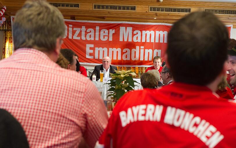 Uli Hoeneß besucht die "Oiztaler Mammuts Emmading" - Die Bilder