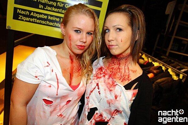 Halloween OP Kölsch im neuraum. Mehr Bilder unter: www.nachtagenten.de.