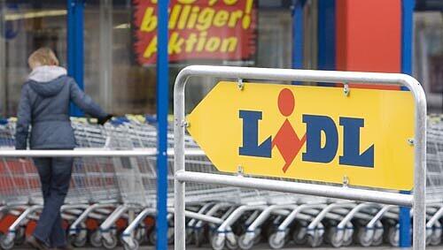 Lidl-Markt: Der Konzern gibt sich angesichts der Medienberichte „betroffen“, weist die Anschuldigungen aber zurück. Lidl-Markt: Der Konzern gibt sich angesichts der Medienberichte „betroffen“, weist die Anschuldigungen aber zurück.