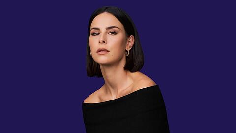 Lena Meyer-Landrut ruft dazu auf, mehr gegen Gewalt gegen Frauen zu tun.