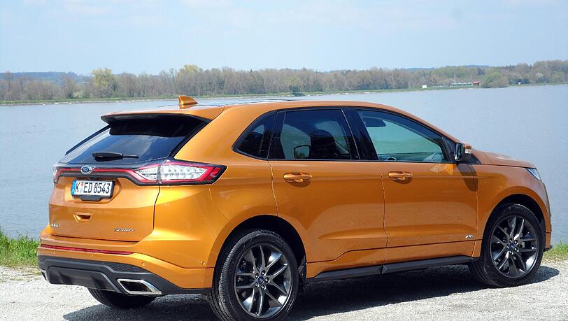 Der neue Ford Edge kann sich optisch und technisch gut in Szene setzen - generell und im Detail. Er startet im Juni in Deutschland. Der neue Ford Edge kann sich optisch und technisch gut in Szene setzen - generell und im Detail. Er startet im Juni in Deutschland.
