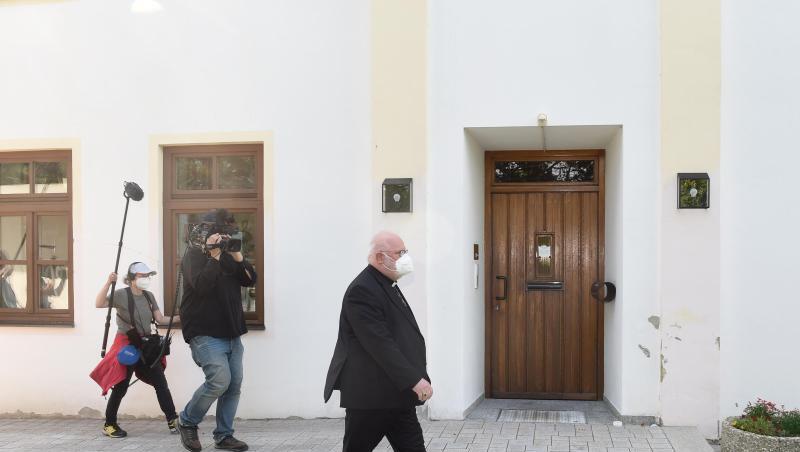 Kardinal Marx in Garching.