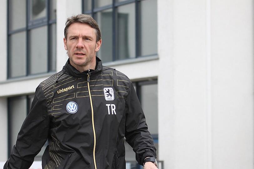 Markus von Ahlen am Montagmorgen auf dem Weg zum Trainingsplatz.