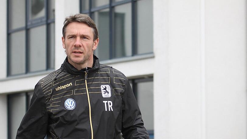 Markus von Ahlen am Montagmorgen auf dem Weg zum Trainingsplatz. Markus von Ahlen am Montagmorgen auf dem Weg zum Trainingsplatz.