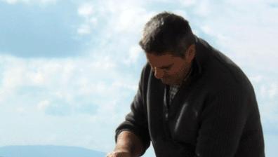 Maler Martin Gensbaur bei der Arbeit am See. Maler Martin Gensbaur bei der Arbeit am See.