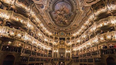 Blick in den Saal des renovierten Markgräflichen Opernhauses.