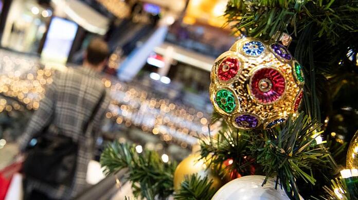 Gefragt zu Weihnachten in Krisenzeiten: Bücher, Uhren, Schmuck und Spielwaren.