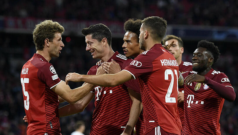 Die Bayern halten sich auch im zweiten Gruppenspiel schadlos und fahren gegen Dynamo Kiew einen souveränen Sieg ein.