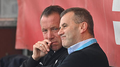 Chefcoach Markus Kauczinski und Gesch&auml;ftsf&uuml;hrer Manfred Paula.