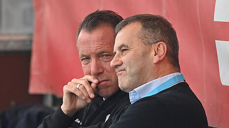 Chefcoach Markus Kauczinski und Gesch&auml;ftsf&uuml;hrer Manfred Paula.