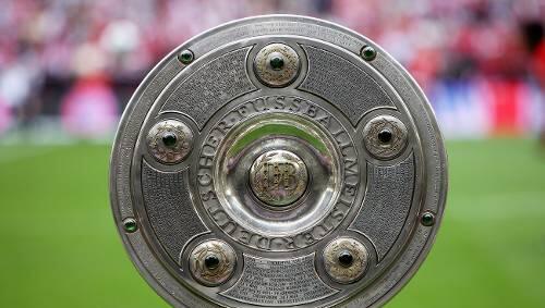 Der FC Bayern hat den Kampf um die Meisterschaft aufgegeben. Der FC Bayern hat den Kampf um die Meisterschaft aufgegeben.