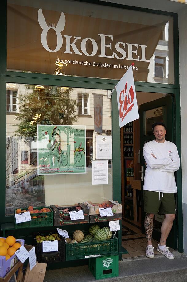 Christian Rehbein vom Ökoesel in der Breisacher Straße. Christian Rehbein vom Ökoesel in der Breisacher Straße.