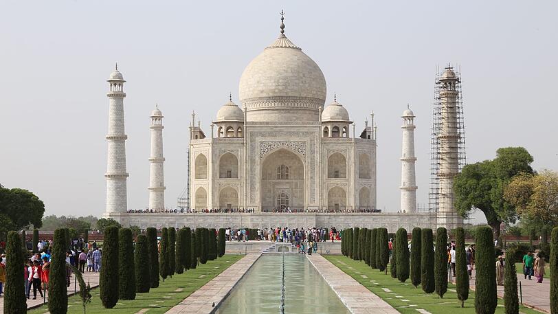 Das Taj Mahal steht in Indien.