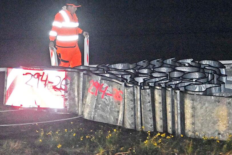 Dieser Aufpralldämpfer verhinderte möglicherweise, dass es bei dem Unfall Todesopfer gab. Dieser Aufpralldämpfer verhinderte möglicherweise, dass es bei dem Unfall Todesopfer gab.