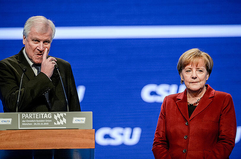 Horst Seehofer und Angela Merkel: Der Ton wird rauer.