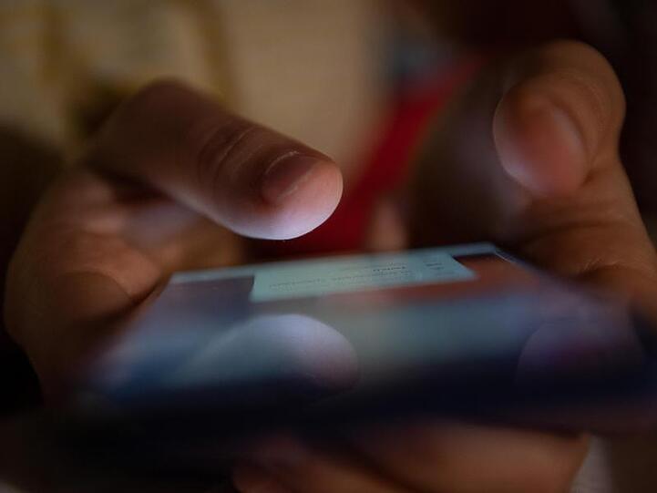 "Wenn wir sicherstellen wollen, dass die Menschen die Vorteile des Internets nutzen können, müssen wir Geräte erschwinglicher machen", sagt Teddy Woodhouse, Forschungsdirektor der Web-Stiftung.