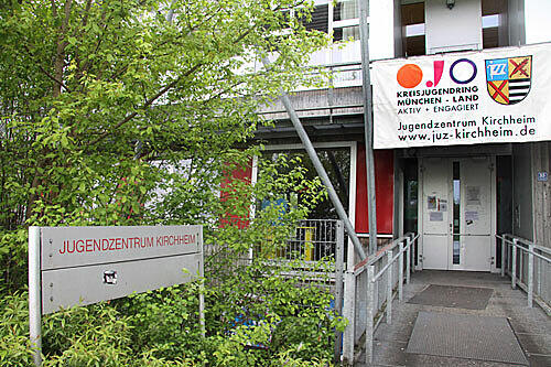 Tatort Jugendzentrum: Bei einer Ab-14-Party verprügelten Jugendliche einen 16-Jährigen
