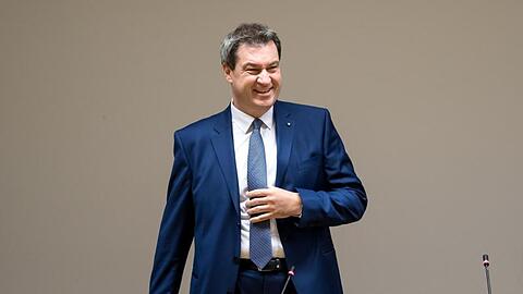 Einen Tag nach seiner erklärten Kandidatur für den CSU-Vorsitz stellt sich Markus Söder den Fragen der Journalisten.
