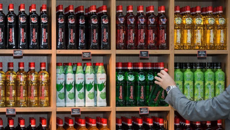 Im vergangenen Jahr habe die Limonadenmarke "Mio Mio" mit 25 Millionen Flaschen und einem Zuwachs von 40 Prozent einen Absatzrekord erzielt, berichtet Berentzen. Im vergangenen Jahr habe die Limonadenmarke "Mio Mio" mit 25 Millionen Flaschen und einem Zuwachs von 40 Prozent einen Absatzrekord erzielt, berichtet Berentzen.
