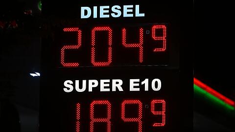 Der Tankrabatt zeigt bereits deutlich Wirkung.
