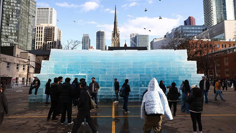 Unter diesen Eisbl&ouml;cken verbirgt sich das besagte Datum.