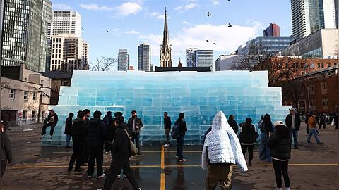 Unter diesen Eisbl&ouml;cken verbirgt sich das besagte Datum.