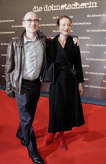 Der Anwalt ihrer Familie, Christian Schertz, gab ihren Tod am Mittwoch in Berlin bekannt. Weitere Details nannte er nicht. Von Anfragen bat er abzusehen.