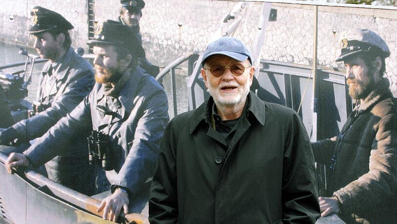Günther Rohrbach 2007 vor einem Plakat des Films "Das Boot" - der Filmproduzent und ehemalige Bavaria-Chef hat den deutschen Klassiker finanziert Günther Rohrbach 2007 vor einem Plakat des Films "Das Boot" - der Filmproduzent und ehemalige Bavaria-Chef hat den deutschen Klassiker finanziert