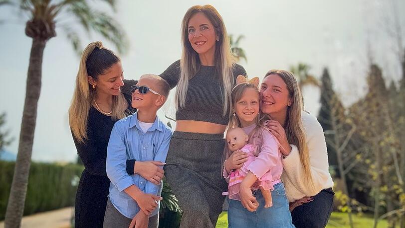 Danni Büchner und ihre Kinder sind noch dieses Jahr in "Diese Büchners - Familientrubel unter Palmen" zu sehen.