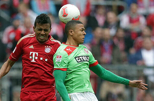 LUIZ GUSTAVO: Note 4. Lockeres Warmspielen für die Arsenal-Partie? Kam schwer in Tritt, Probleme beim Aufbauspiel. Man merkte einfach, dass Martínez zunächst draußen saß.