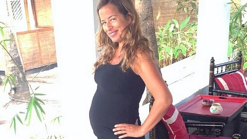 Stolz präsentiert Jade Jagger ihren Babybauch Stolz präsentiert Jade Jagger ihren Babybauch