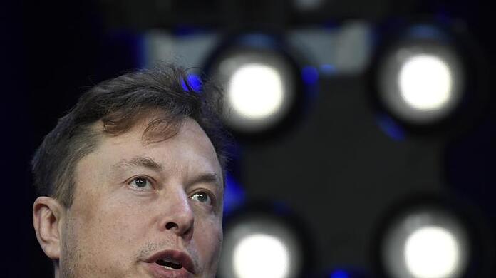 Beiläufiger Hashtag, große Wirkung: Tesla-Gründer Elon Musk hat in den vergangenen Wochen mehrfach mit Tweets Börsenkurse beeinflusst.