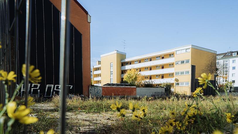Hier könnten bezahlbare Wohnungen stehen: Blick auf die Brache an der Marsstraße. Hier könnten bezahlbare Wohnungen stehen: Blick auf die Brache an der Marsstraße.
