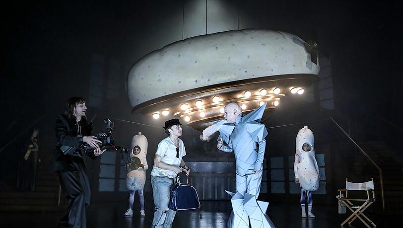 M-nchen-als-Horrortrip-Geht-diese-Inszenierung-zu-weit-