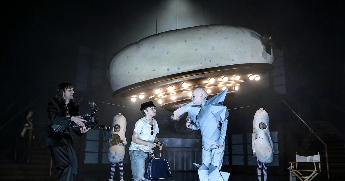 Warum-Munich-Machine-im-Residenztheater-M-nchen-leider-falsch-darstellt