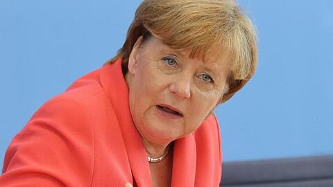 Bundeskanzlerin Angela Merkel (CDU) spricht. Foto: Wolfgang Kumm/dpa/Archivbild