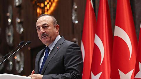 Verärgert über US-Präsident Biden: Der türkische Außenminister Mevlüt Cavusoglu.
