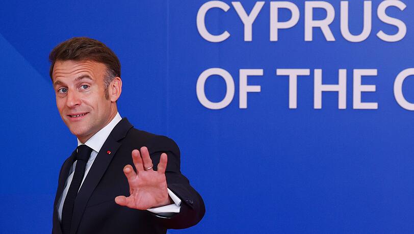 Schmetterte am Rande eines Gipfeltreffens ein Chanson: Frankreichs Pr&auml;sident Emmanuel Macron. (Archivbild)