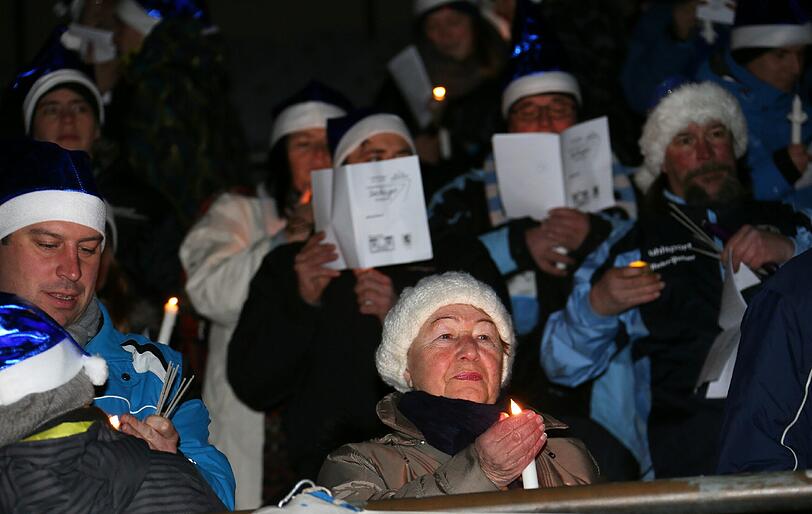 Adventssingen des TSV 1860 München im Grünwalder Stadion