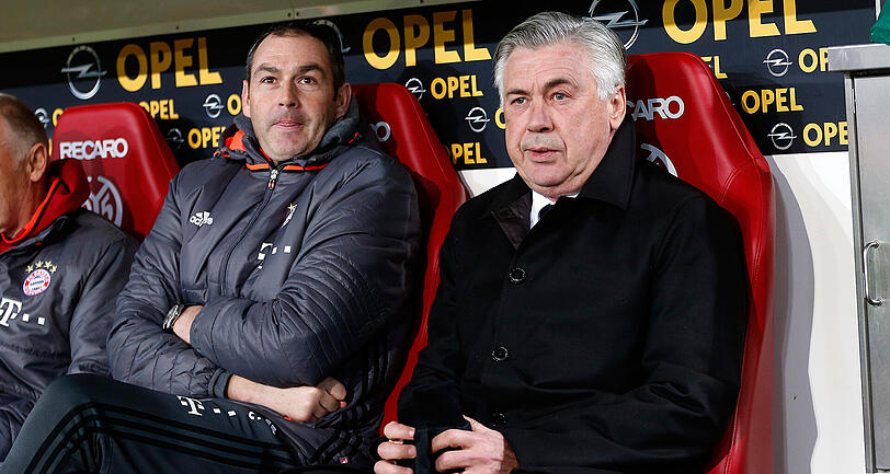 Die Wege von Bayern-Trainer Carlo Ancelotti und seinem Assistenten Paul Clement (l.) könnten sich demnächst trennen.