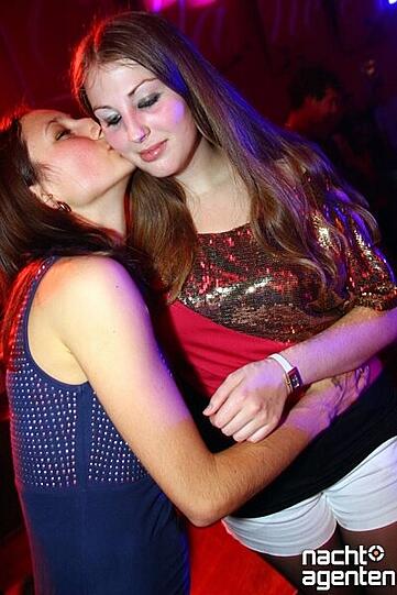 Die Hochschule München feiert das neue Semester mit einer großen Sause in der Nachtgalerie. Mehr Bilder unter www.nachtagenten.de.