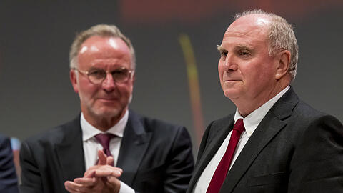 Wieder am Steuer beim FC Bayern: Karl-Heinz Rummenigge (l.) und Uli Hoeneß. Beide sind in diesem Sommer auch mitverantwortlich für die Transfers.