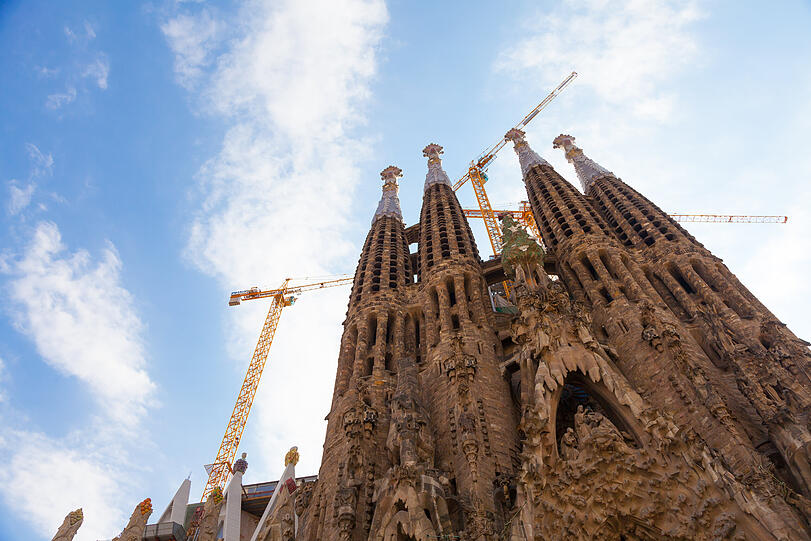 Im Februar war es so weit: Antoni Gaud&iacute;s Sagrada Familia wurde zur h&ouml;chsten Kirche der Welt. Die Massen sind freilich schon vorher gestr&ouml;mt.
