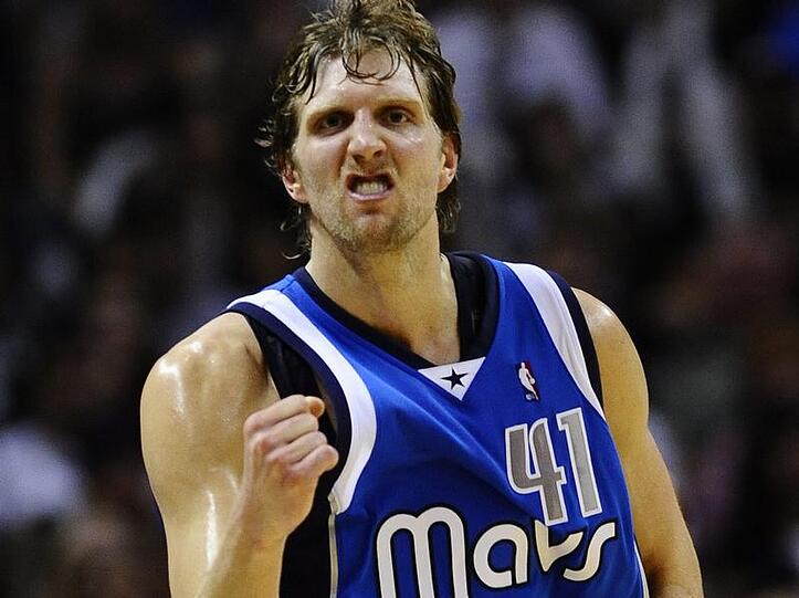 Dirk Nowitzki will mit den Dallas Mavericks endlich den Titel bejubeln