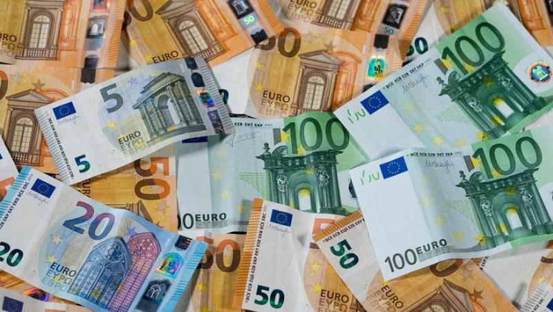 Früheren Angaben zufolge hatte die Teuerungsrate im Dezember 1,7 Prozent betragen. Im Vergleich zum Vormonat sanken die Verbraucherpreise im Januar um 0,8 Prozent.