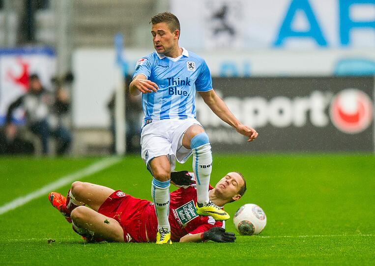 Andreas Luwig ersetzt Julian Weigl im Mittelfeld.
