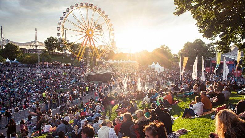 Eine traumhafte Kulisse: Der Münchner Sommernachtstraum! Eine traumhafte Kulisse: Der Münchner Sommernachtstraum!