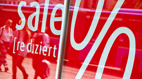 Der Sommerschlussverkauf läuft normalerweise für zwei Wochen.