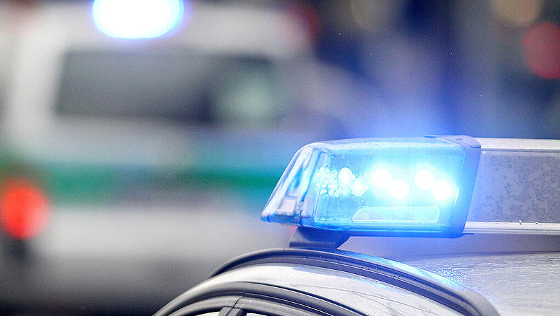 Polizeieinsatz im Irish Pub. (Symbolbild) Polizeieinsatz im Irish Pub. (Symbolbild)
