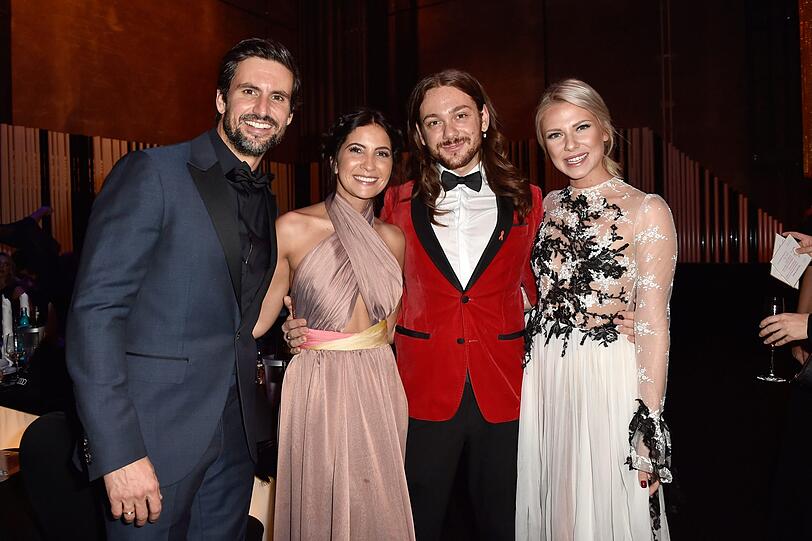 Tom Beck und Ehefrau Chryssanthi Kavazi sowie Riccardo Simonetti und Valentina Pahde